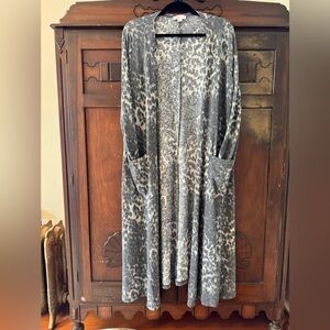 LuLaRoe Gray Leopard Print Cardigan